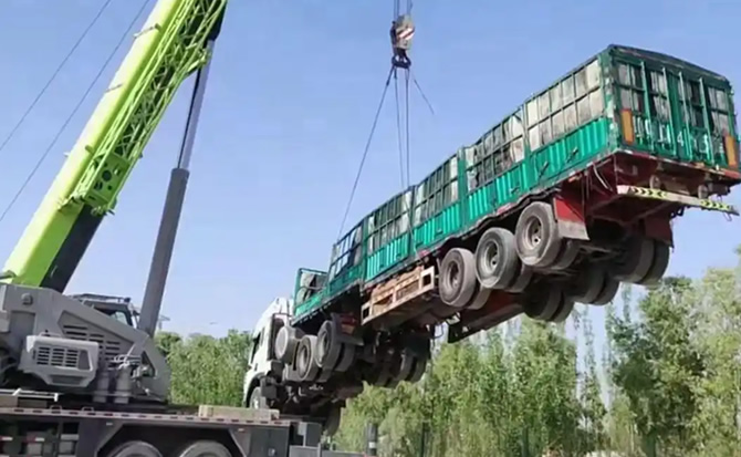 子长道路脱困救援案例